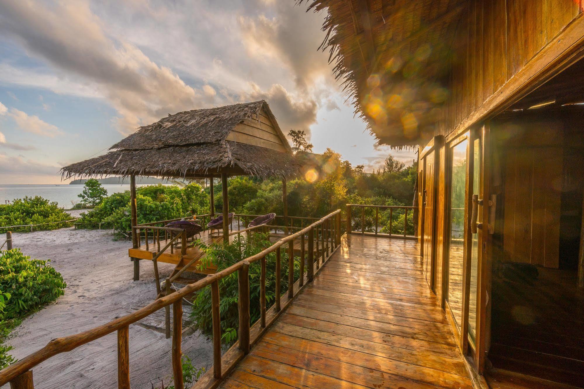 Royalretreat Resort Koh Rong Sanloem Exterior photo